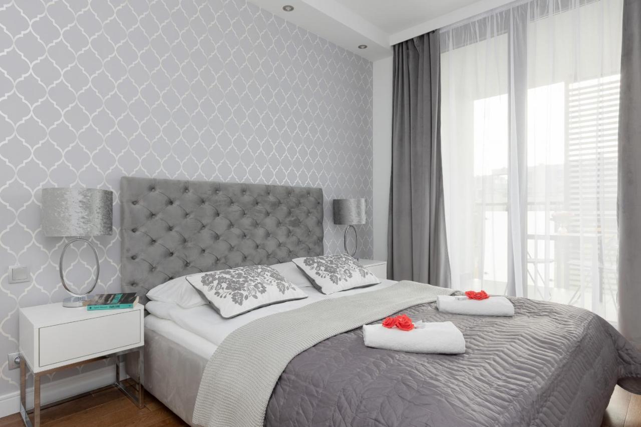 Warsaw Silver Residence By Renters Prestige Bagian luar foto