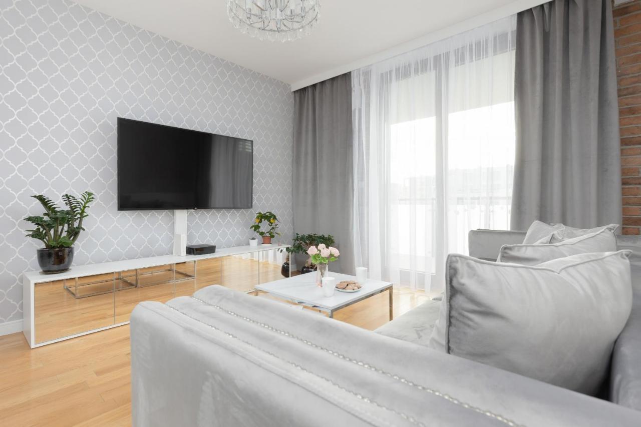 Warsaw Silver Residence By Renters Prestige Bagian luar foto
