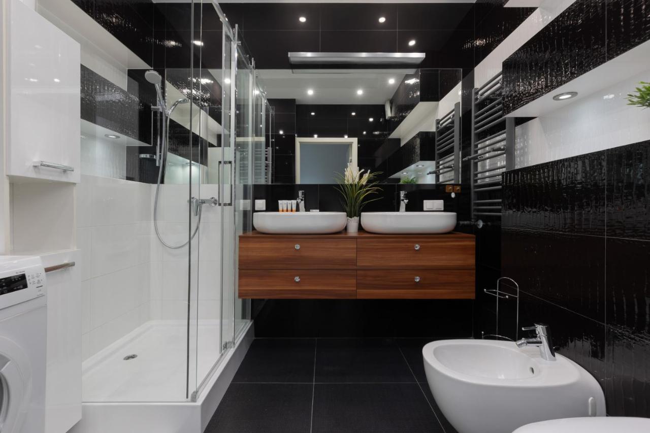 Warsaw Silver Residence By Renters Prestige Bagian luar foto